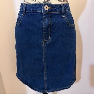 ChouYaTou Dark Wash Denim Mini Skirt - Size Large